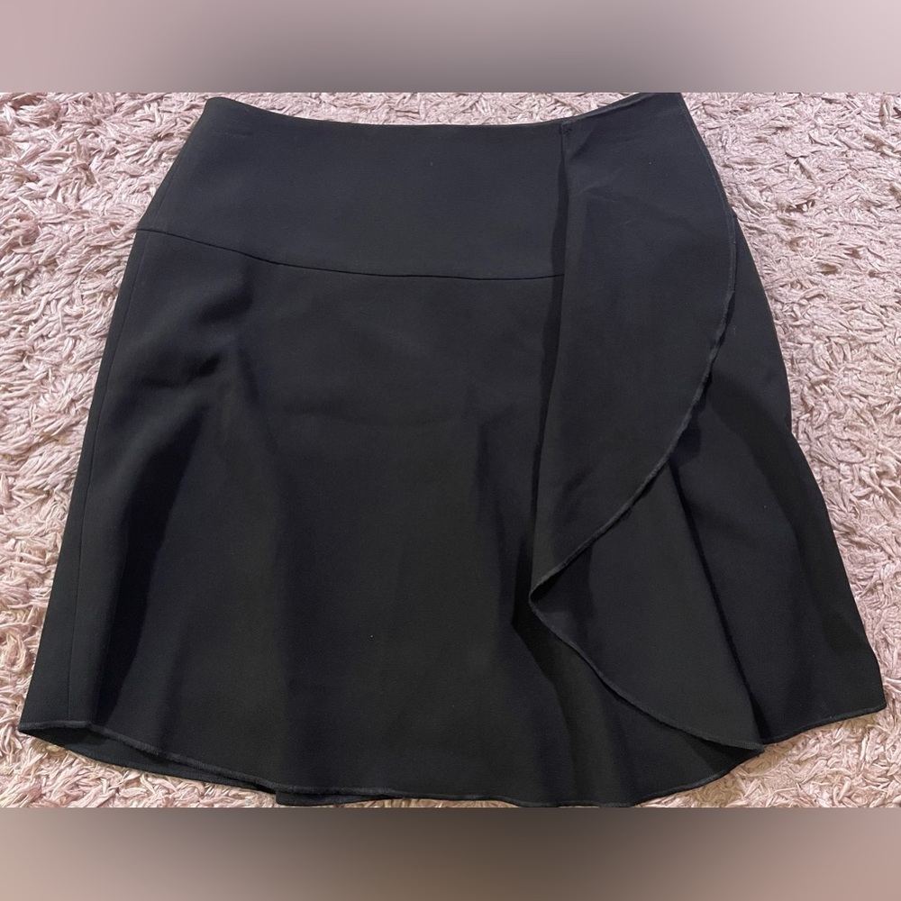 LOFT‎ Ruffle Front Cascade Skirt Black Dainty 00P Petite
